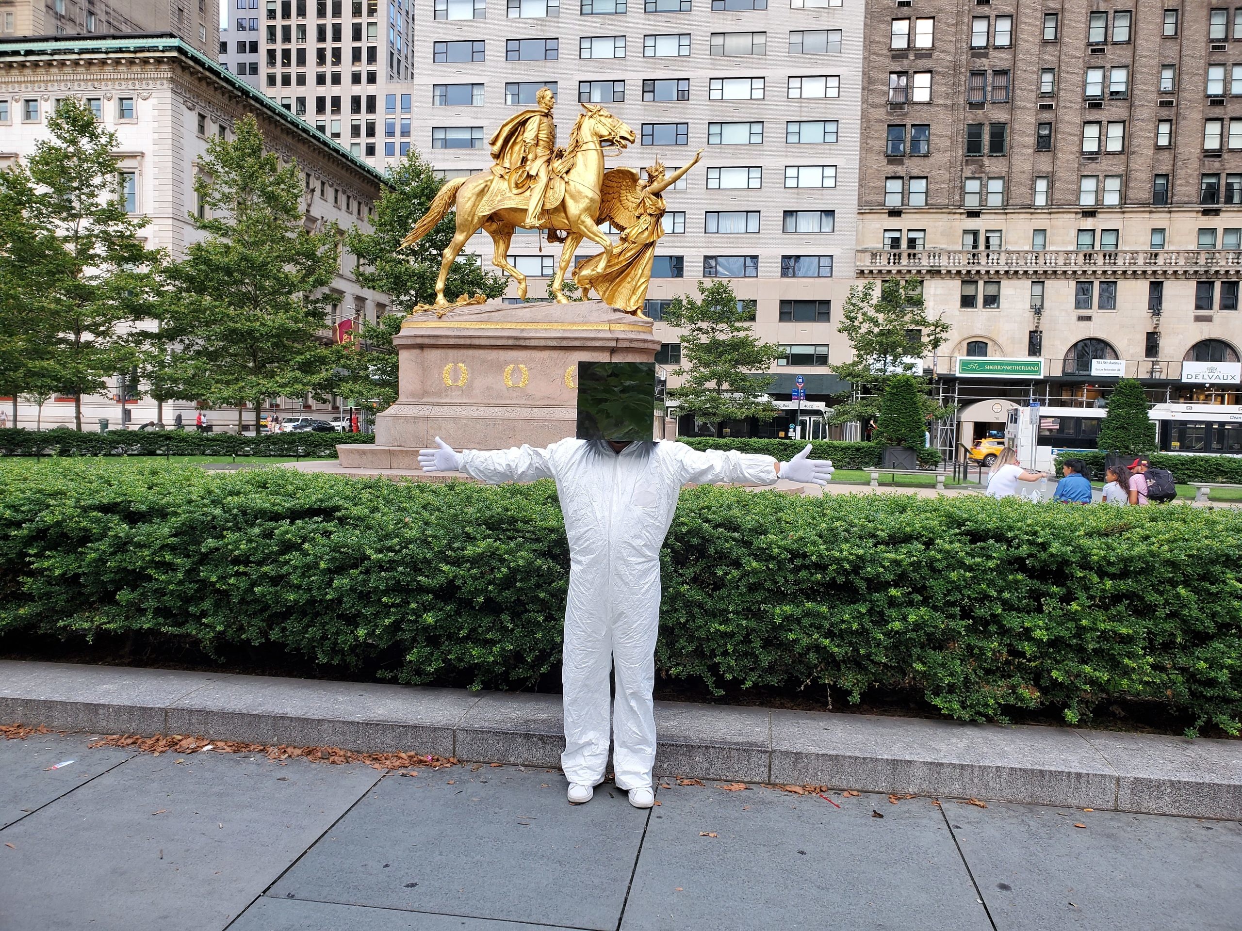 CUBE MAN PERFORMANCE ART NEW YORK CITY